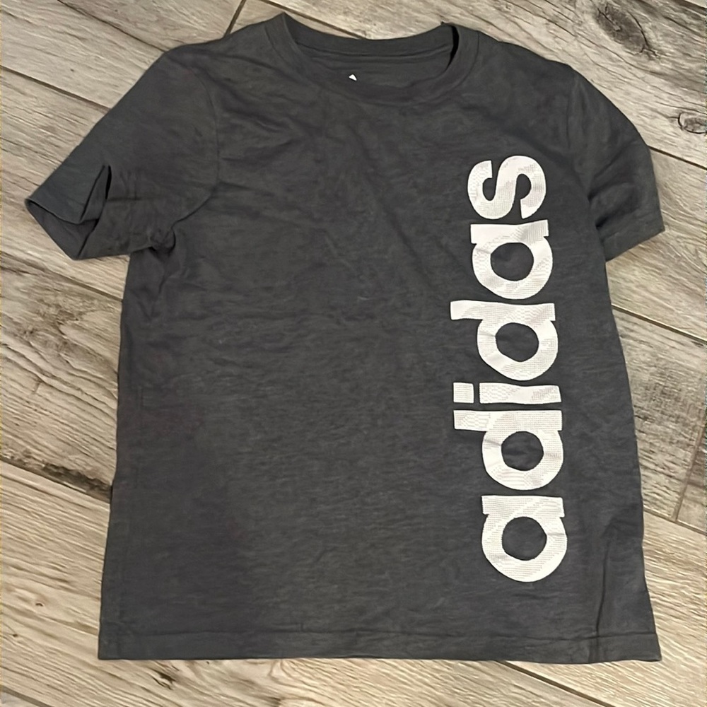 EUC adidas t shirt, sz S